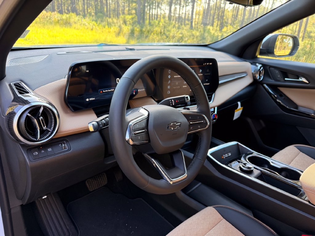 2027 Chevrolet Equinox ACTIV - Photo 15