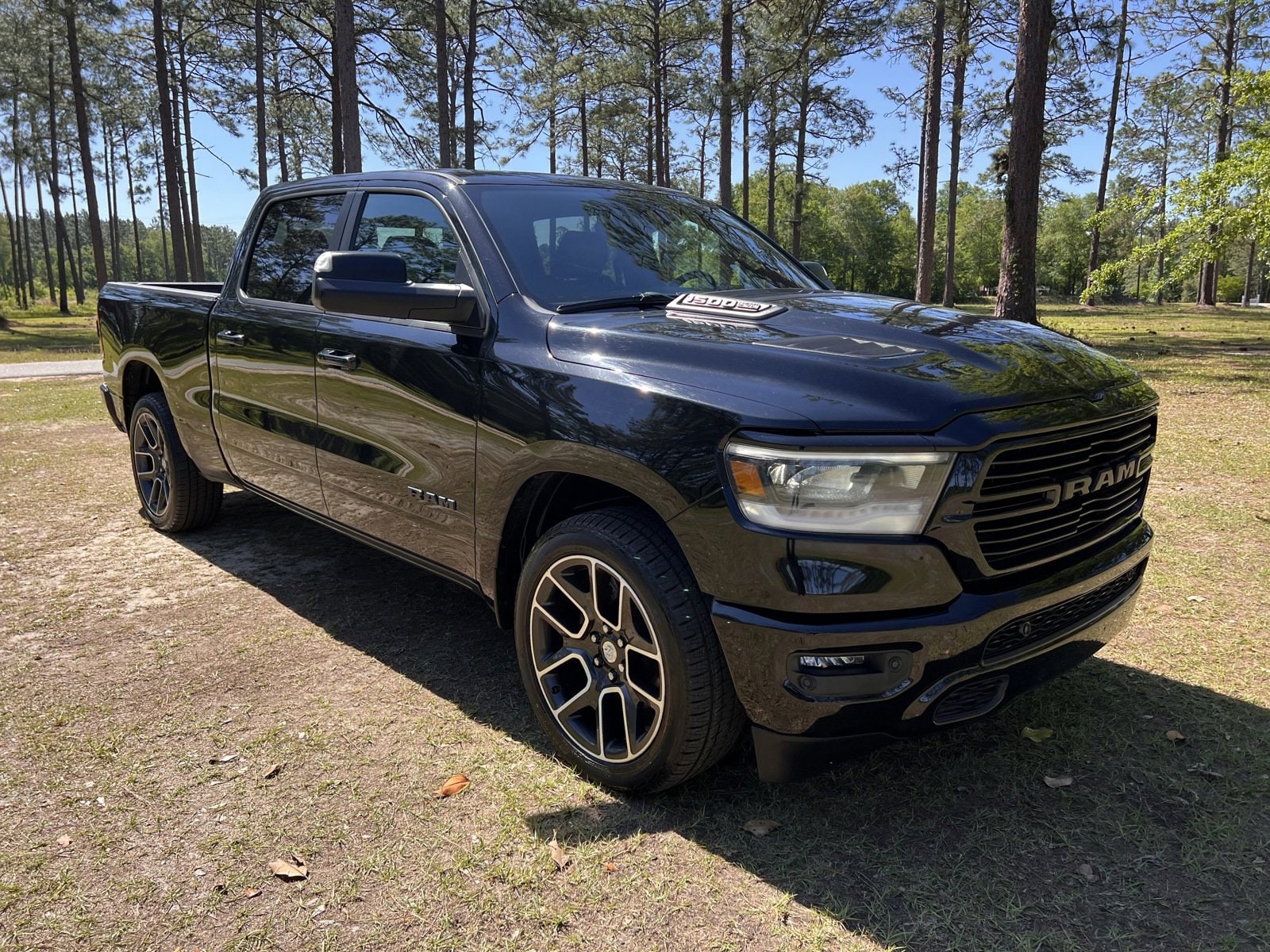 2021 Ram 1500 Sport photo 3