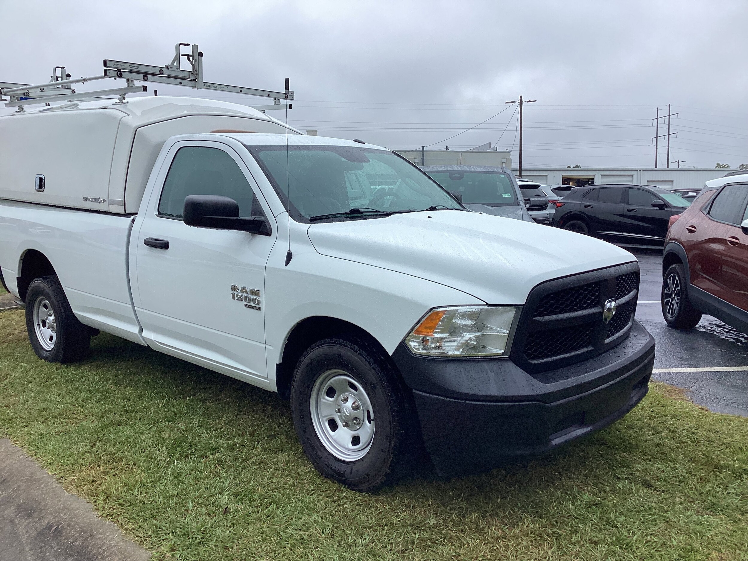 2023 Ram 1500 Classic Tradesman photo 3