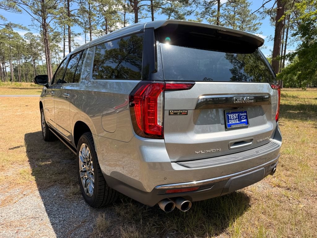 Used 2024 GMC Yukon XL Denali Ultimate SUV