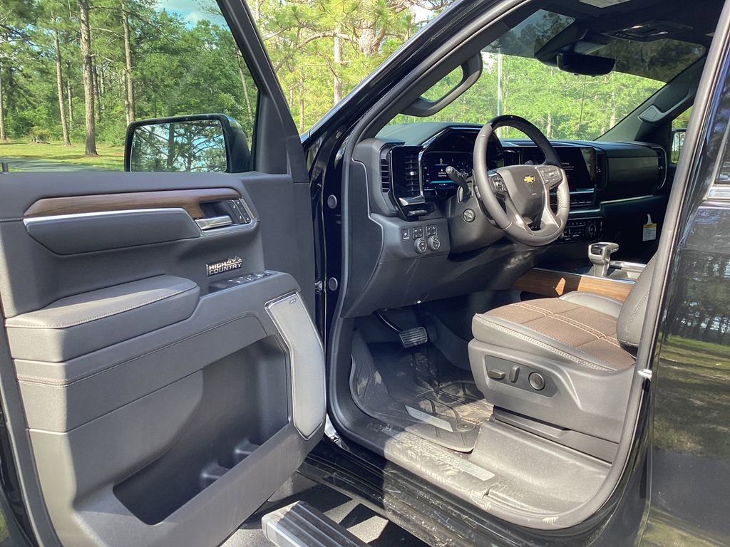 2026 Chevrolet Silverado 1500 High Country - Photo 12