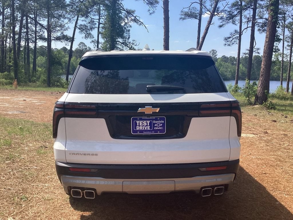 New 2026 Chevrolet Traverse LT SUV