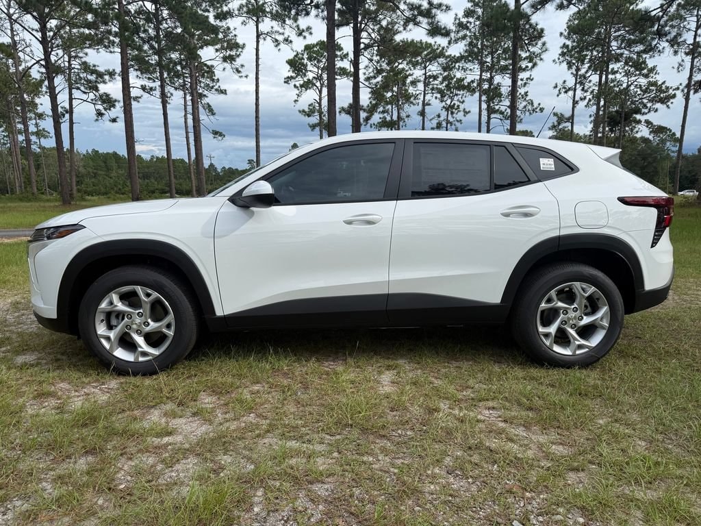 New 2026 Chevrolet Trax LS SUV