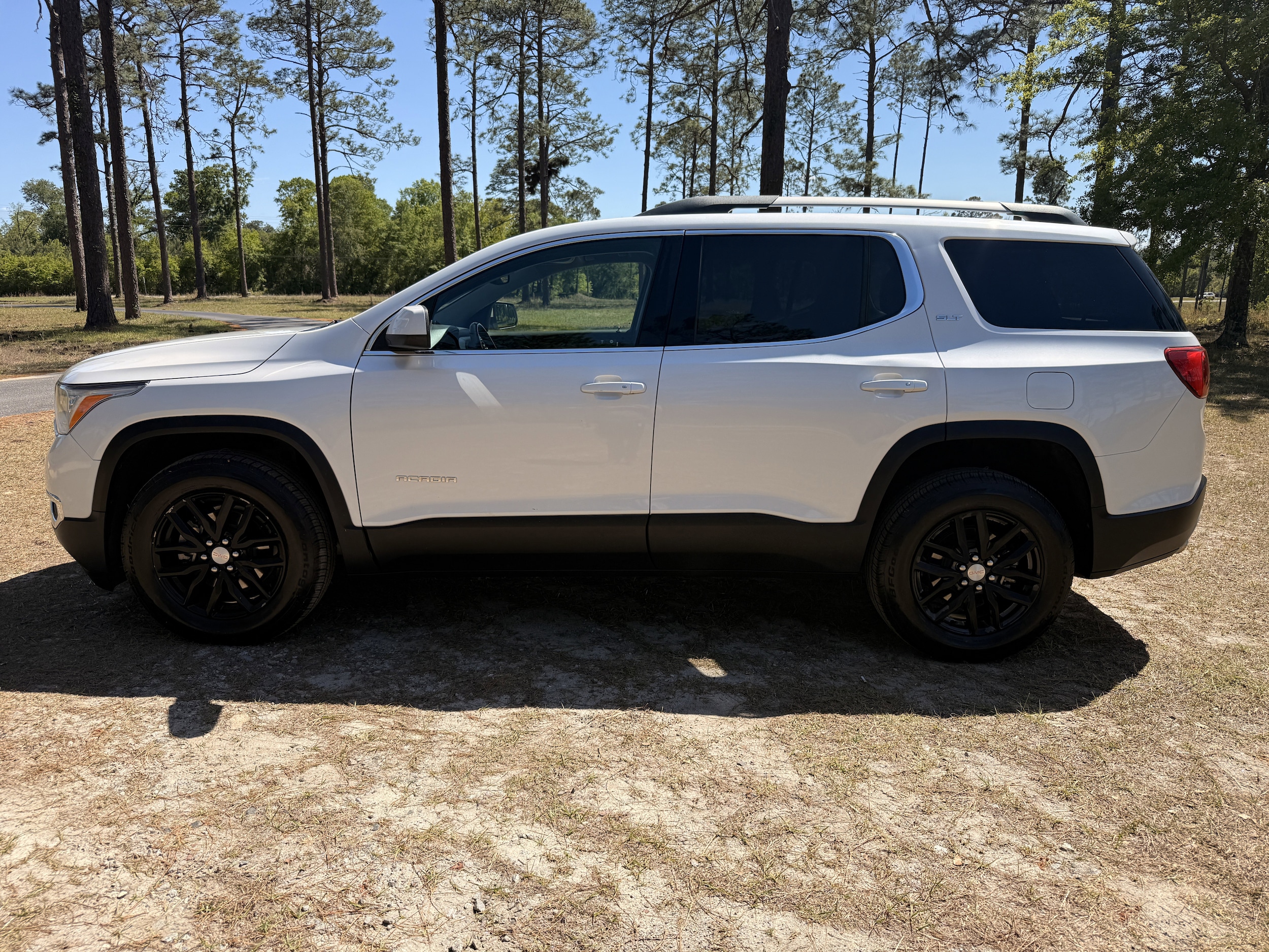 Used 2019 GMC Acadia SLT-1 with VIN 1GKKNMLS4KZ241352 for sale in Swainsboro, GA