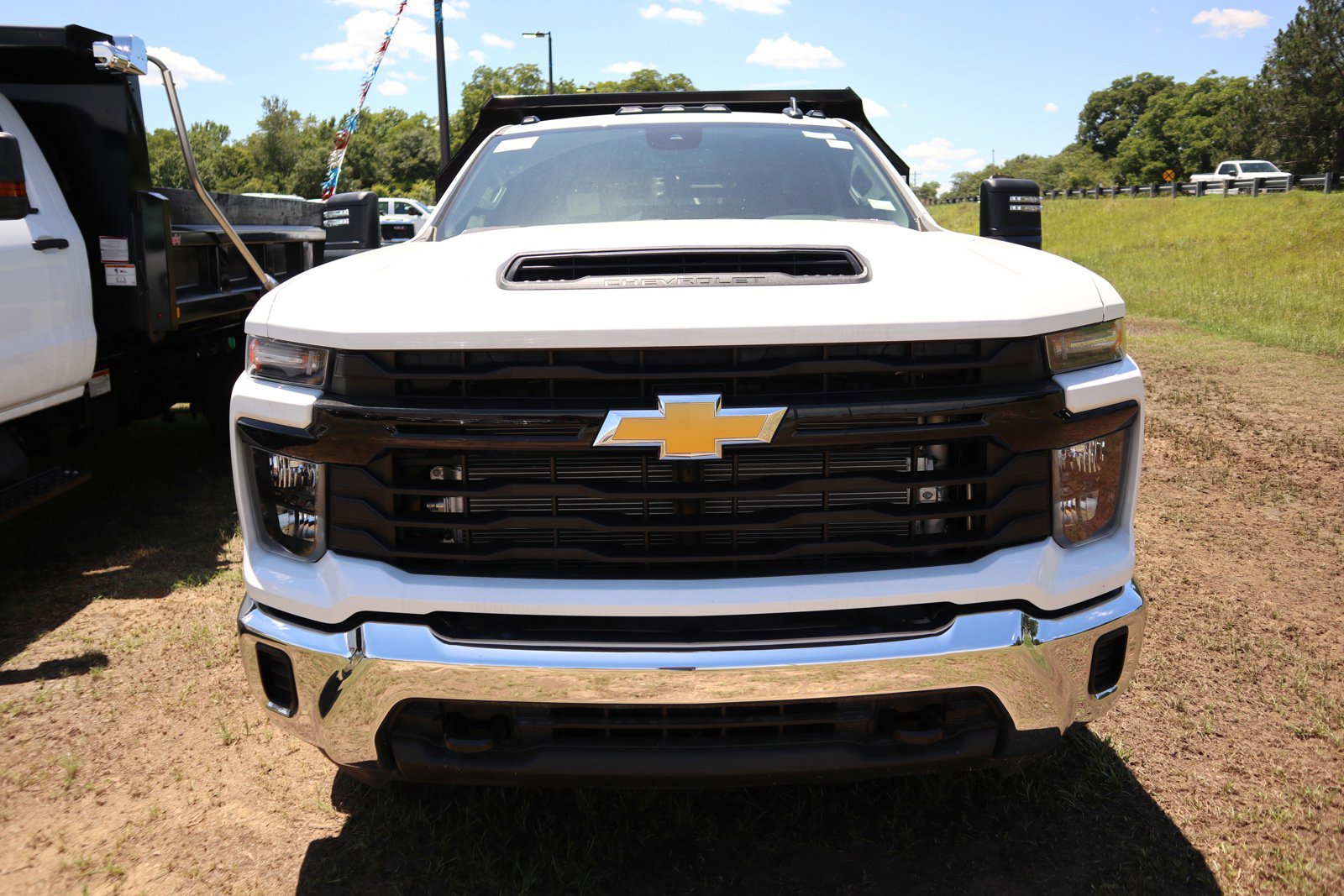 2024 Chevrolet Silverado 3500HD Work Truck photo 3