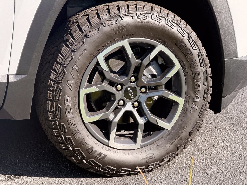 2027 Chevrolet Equinox ACTIV - Photo 10