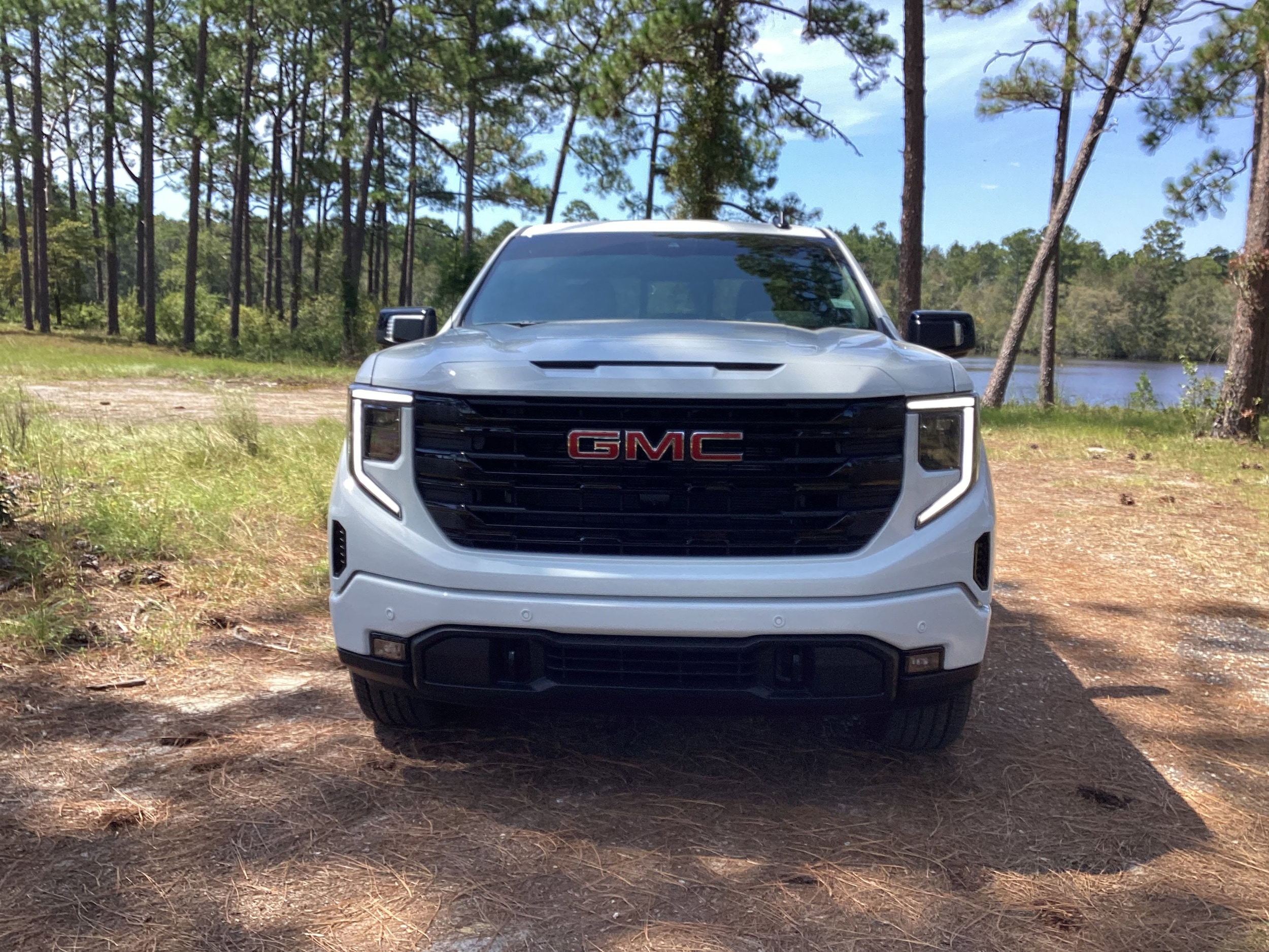 2026 GMC Sierra 1500 Elevation's photo