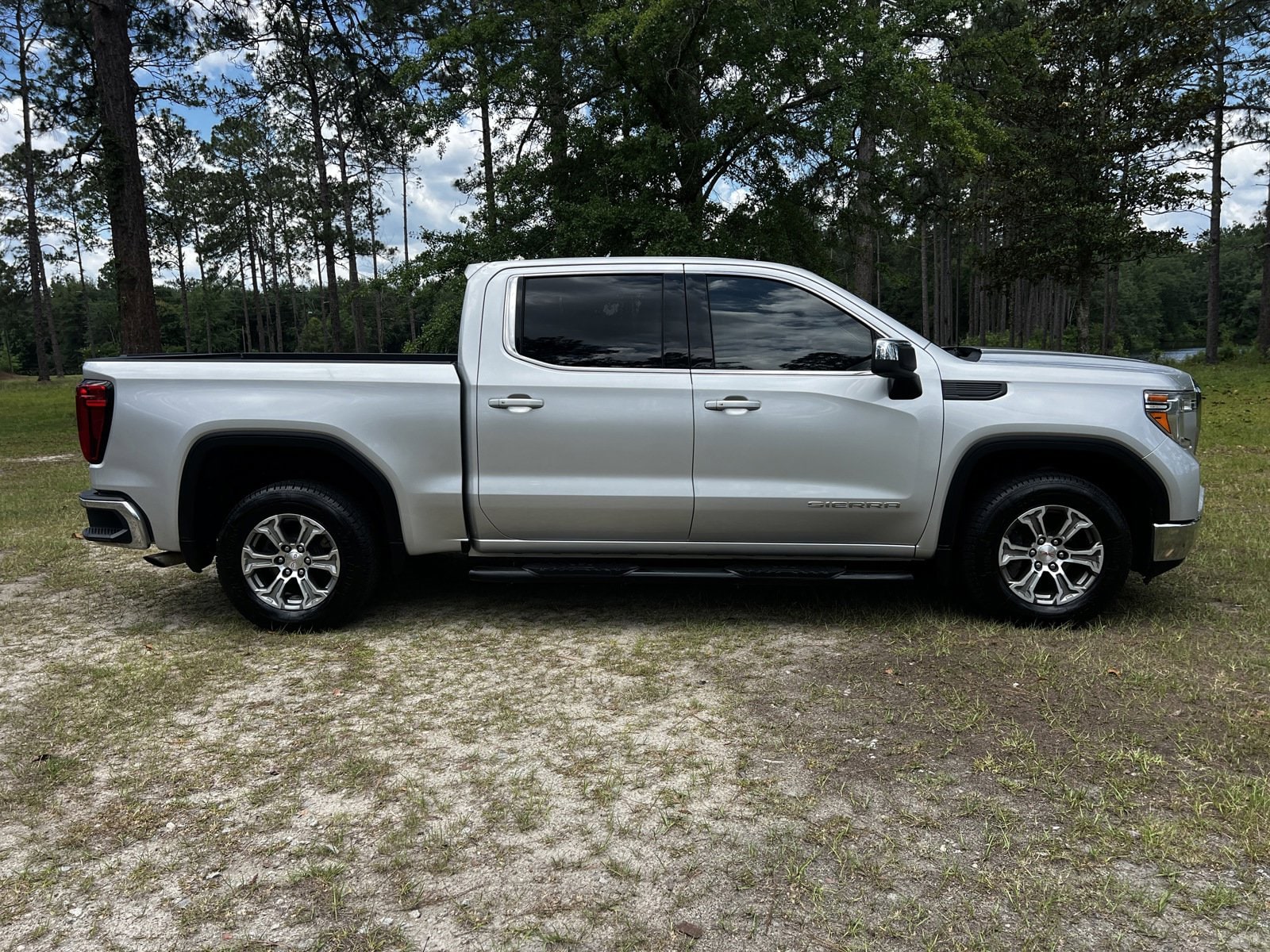 Used 2020 GMC Sierra 1500 SLE with VIN 3GTP8BEK0LG161882 for sale in Swainsboro, GA