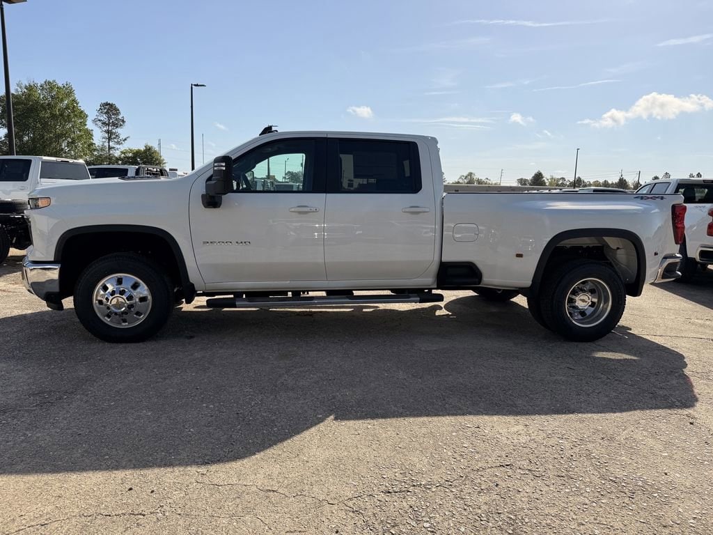 New 2026 Chevrolet Silverado 3500 HD LT DRW Truck