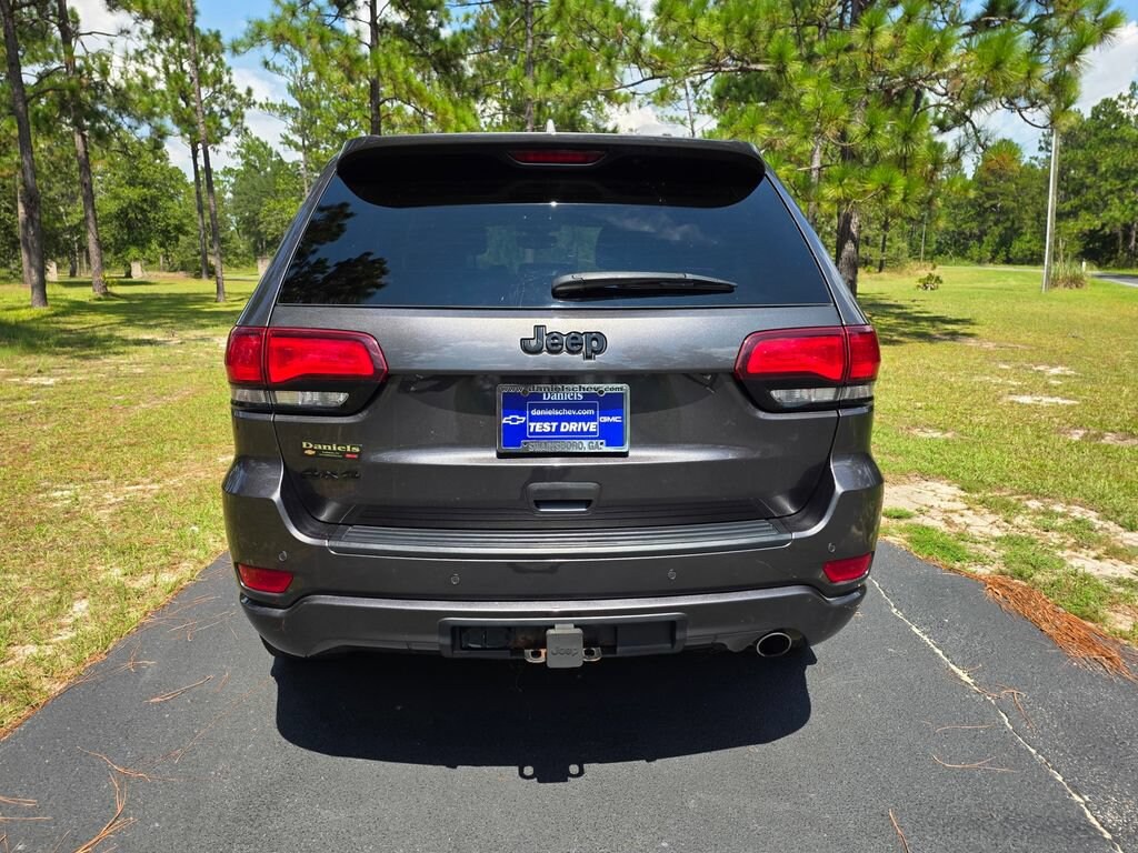 Used 2020 Jeep Grand Cherokee Laredo