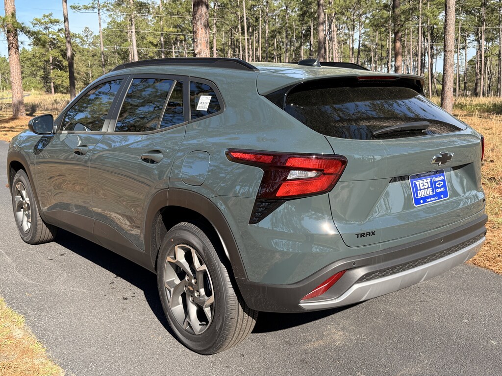 New 2026 Chevrolet Trax LT SUV