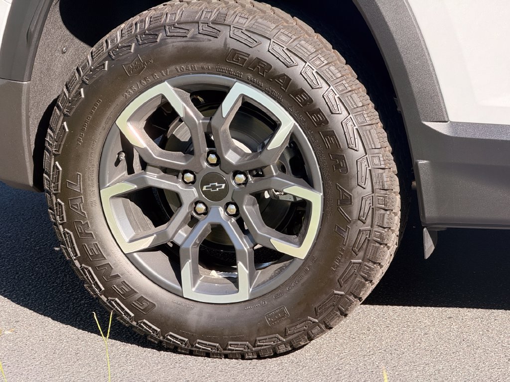 2027 Chevrolet Equinox ACTIV - Photo 9