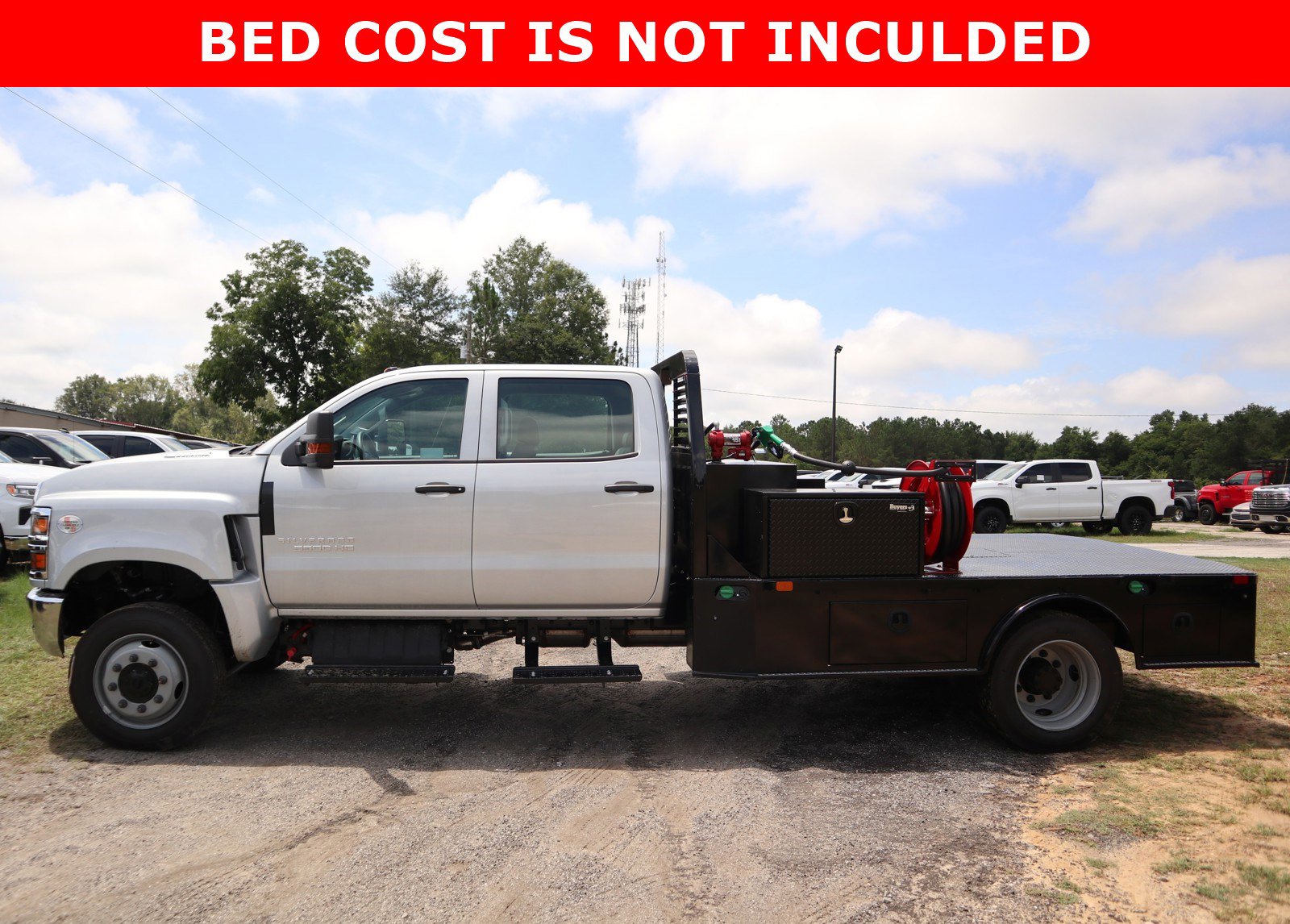 2024 Chevrolet Silverado 4500 Medium Duty Chassis Cab Work Truck's photo
