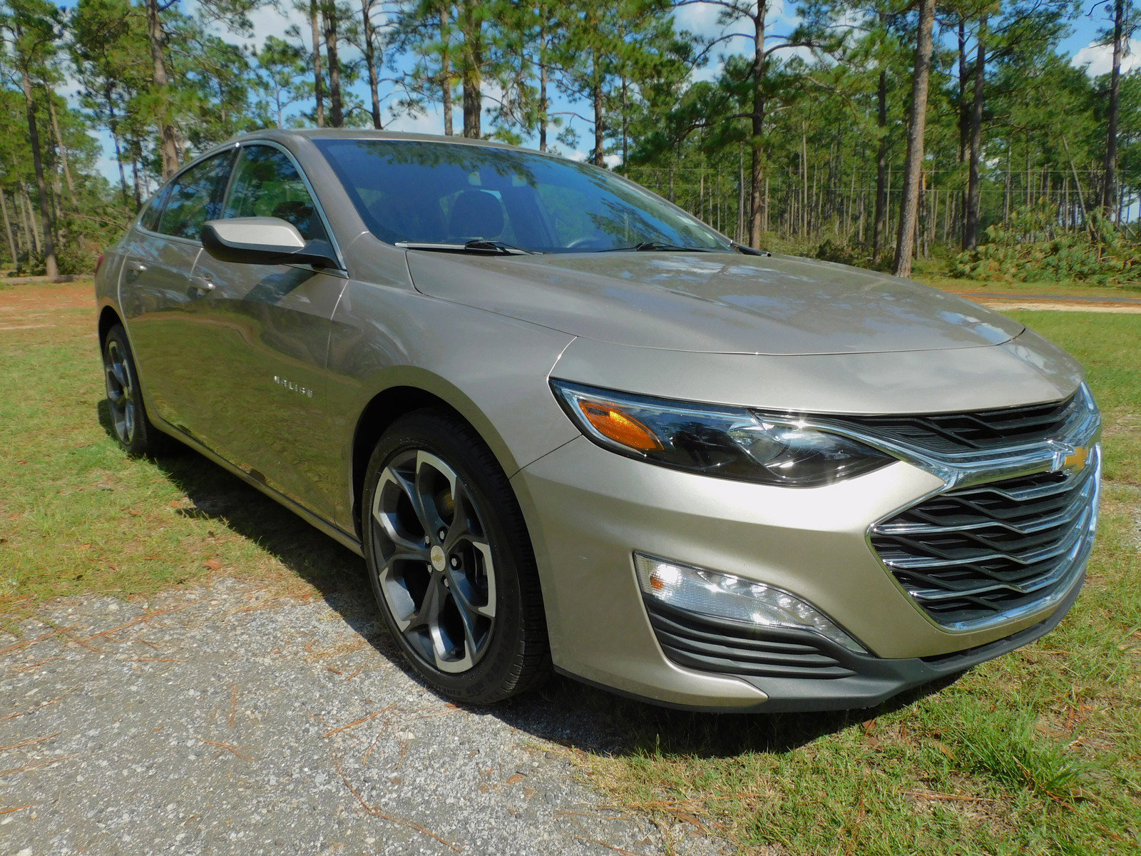 Used 2022 Chevrolet Malibu 1LT with VIN 1G1ZD5ST7NF128877 for sale in Swainsboro, GA