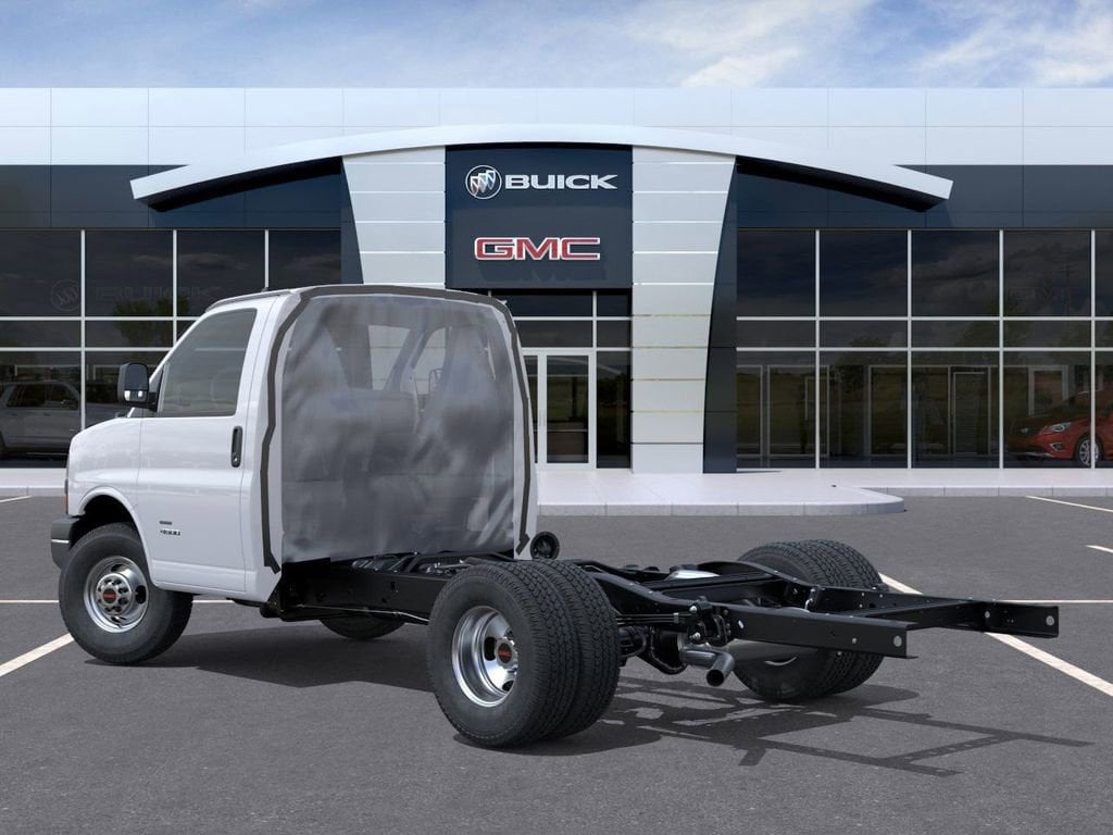New 2025 GMC Savana Cutaway 3500 1WT Cutaway Van