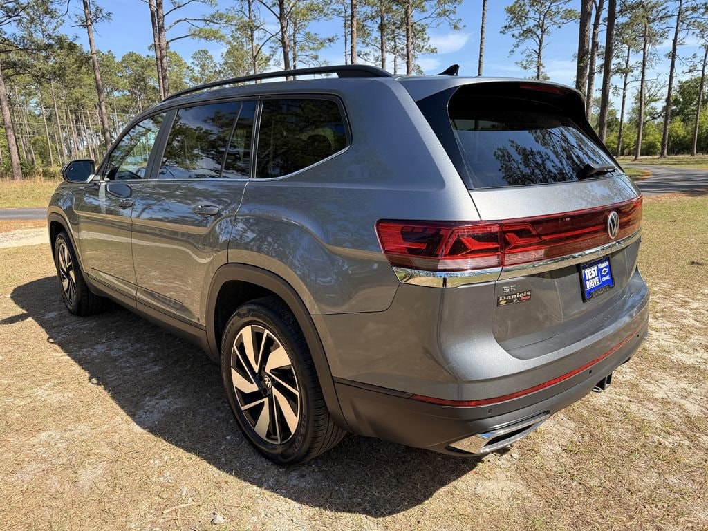 Used 2024 Volkswagen Atlas 2.0T SE w/Technology