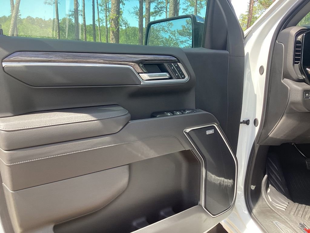 2026 Chevrolet Silverado 1500 LTZ - Photo 10