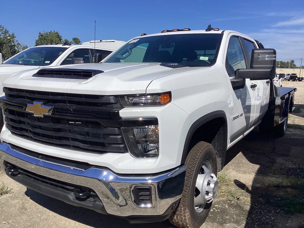 New 2025 Chevrolet Silverado 3500 HD Chassis Cab Work Truck Truck