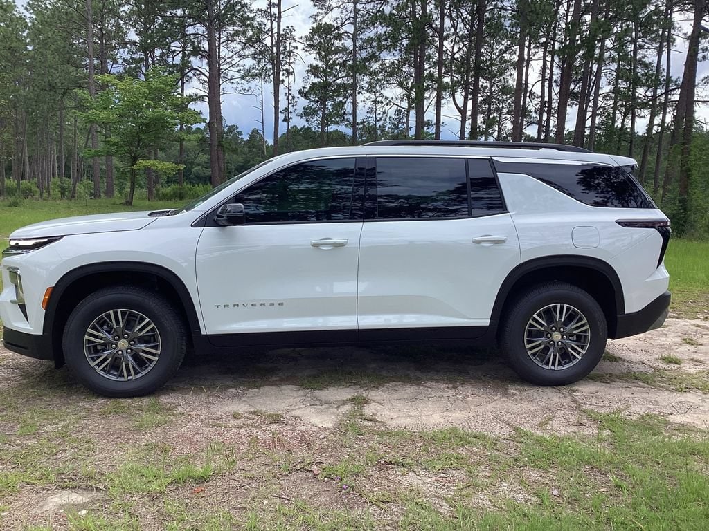 New 2026 Chevrolet Traverse LT SUV