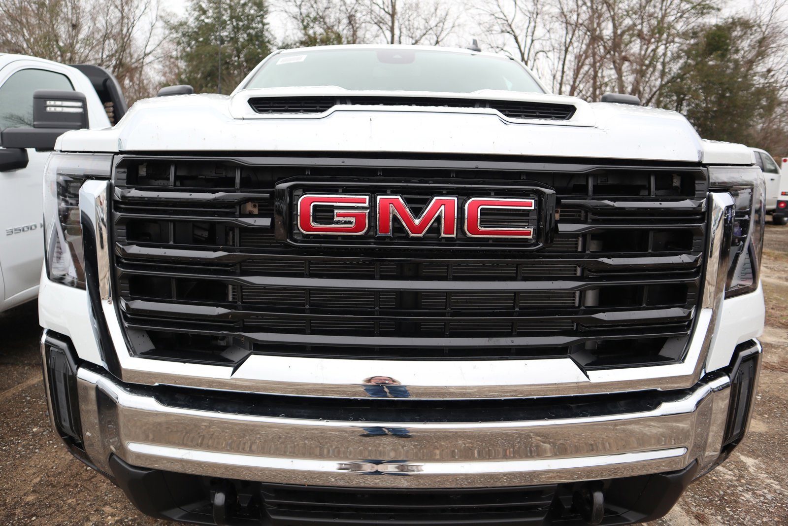 2024 Gmc Sierra 3500 HD Pro photo 3