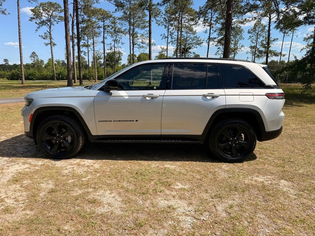 Used 2024 Jeep Grand Cherokee Limited