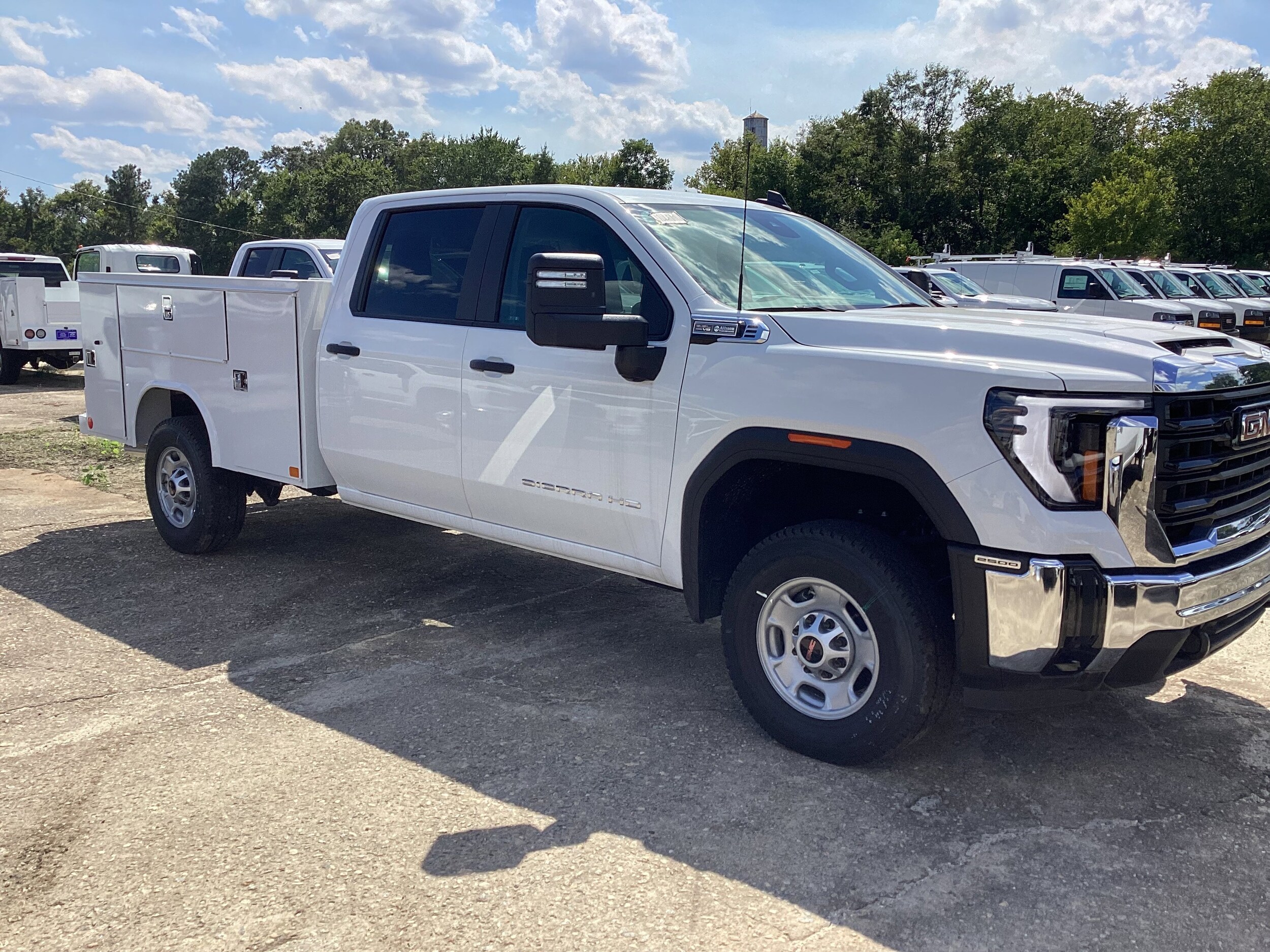 2025 Gmc Sierra 2500 HD Pro photo 3