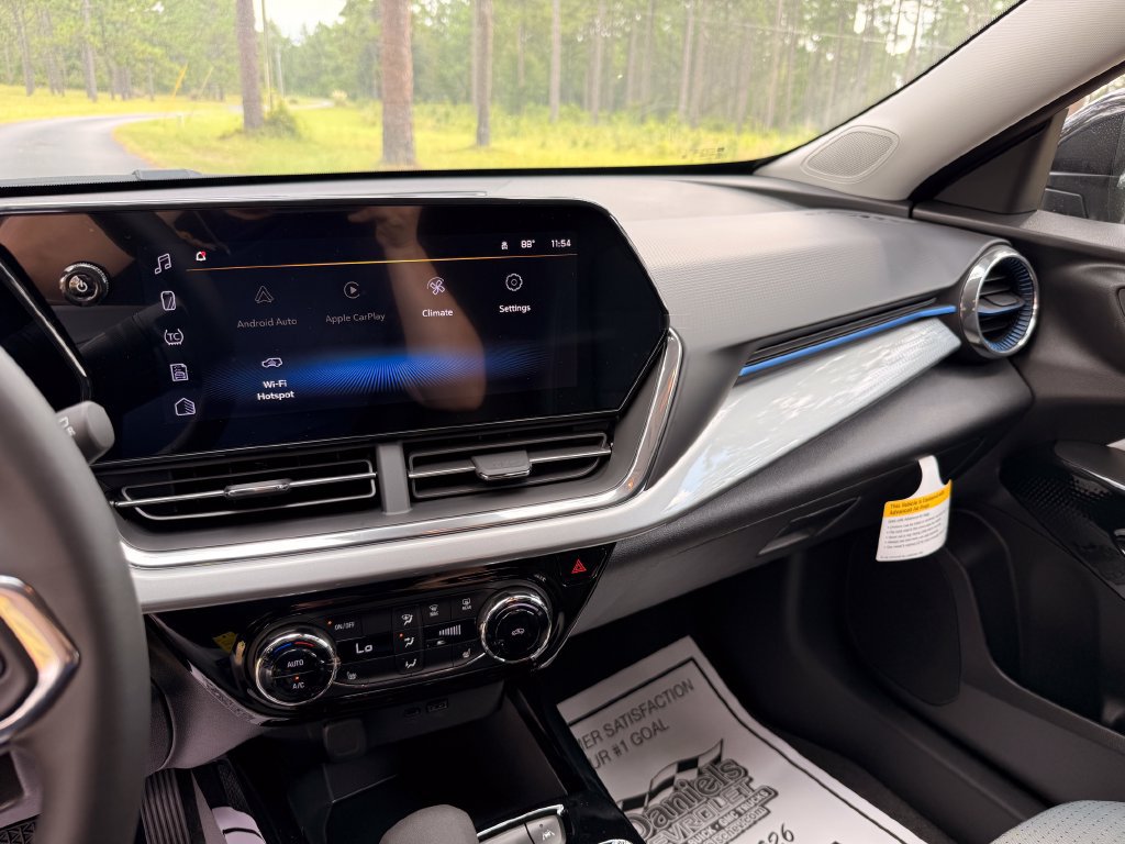 2026 Chevrolet Trax LT - Photo 17