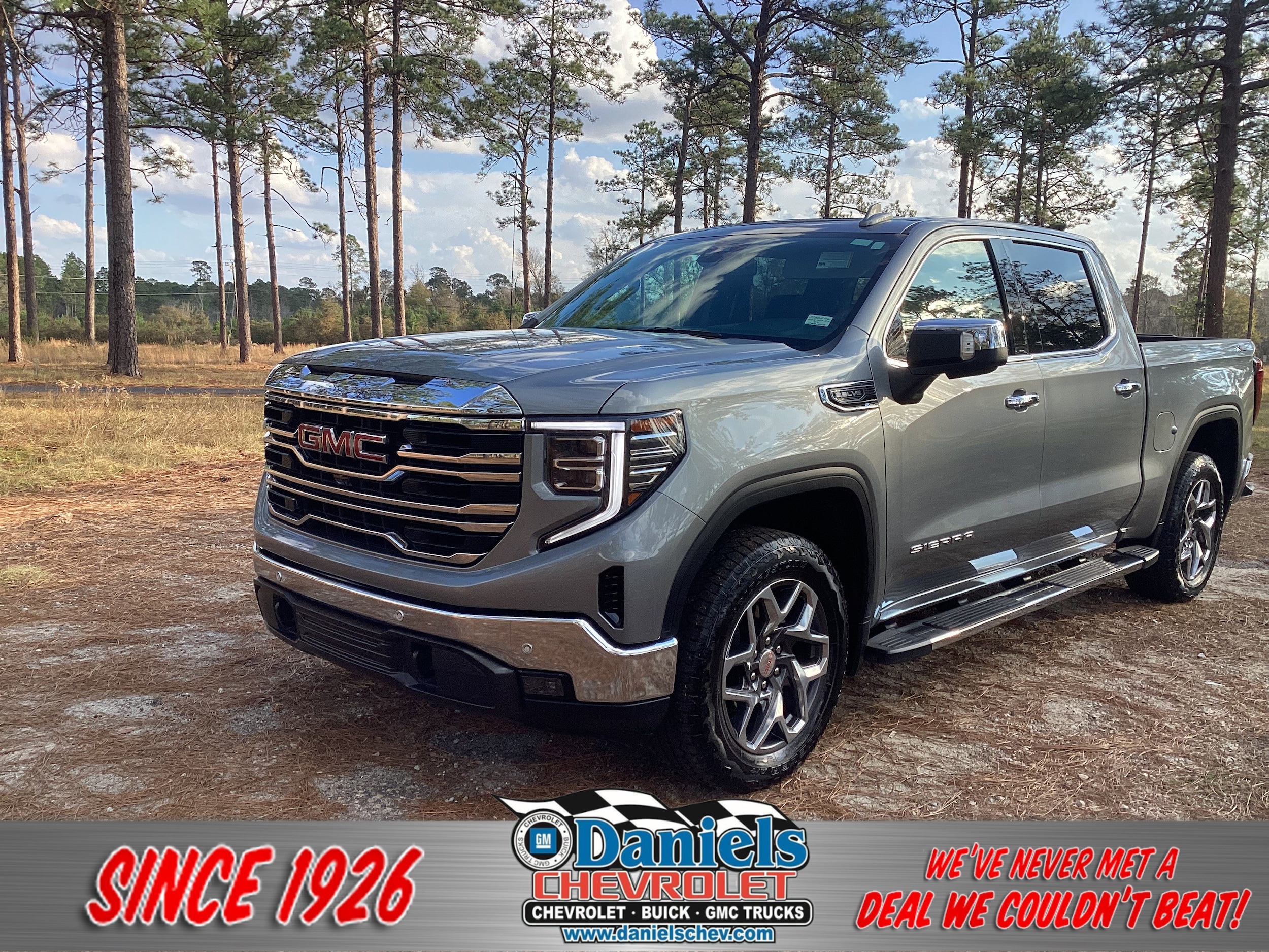 2024 GMC Sierra 1500 SLT's photo