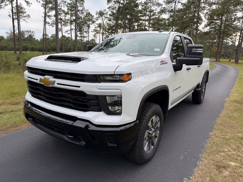 2026 Chevrolet Silverado 2500 HD Custom Truck