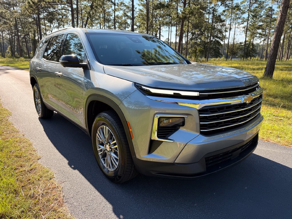 2027 Chevrolet Traverse LT - Photo 7