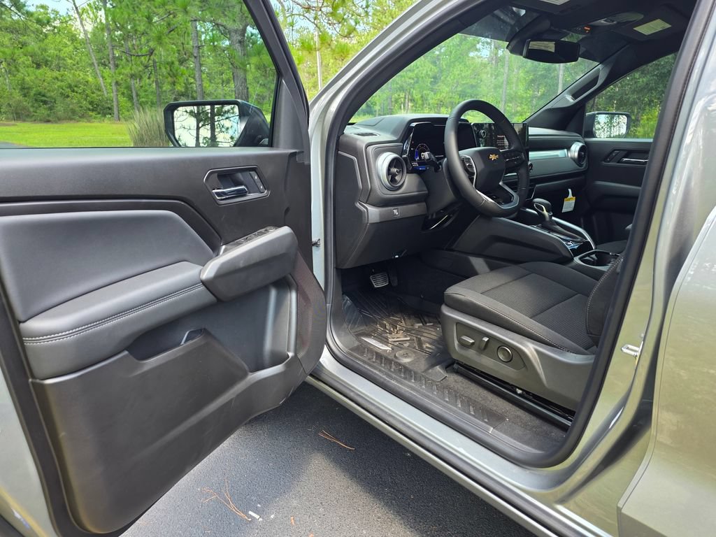 2026 Chevrolet Colorado LT - Photo 10