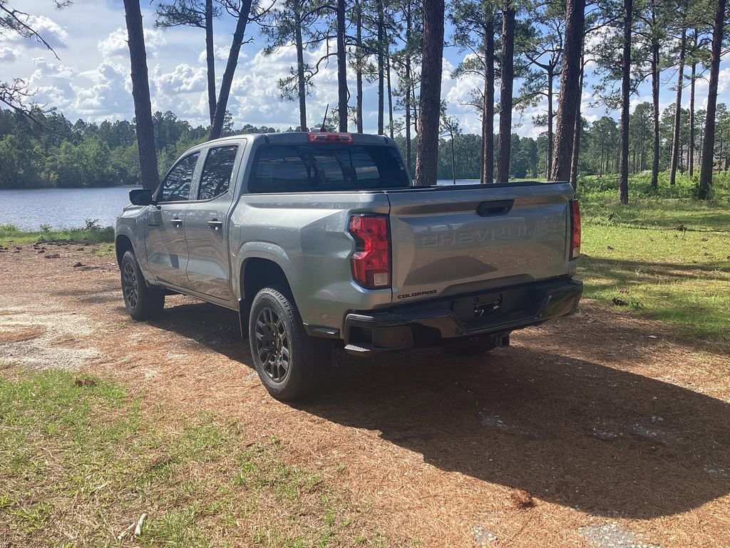 2026 Chevrolet Colorado Work Truck - Photo 3