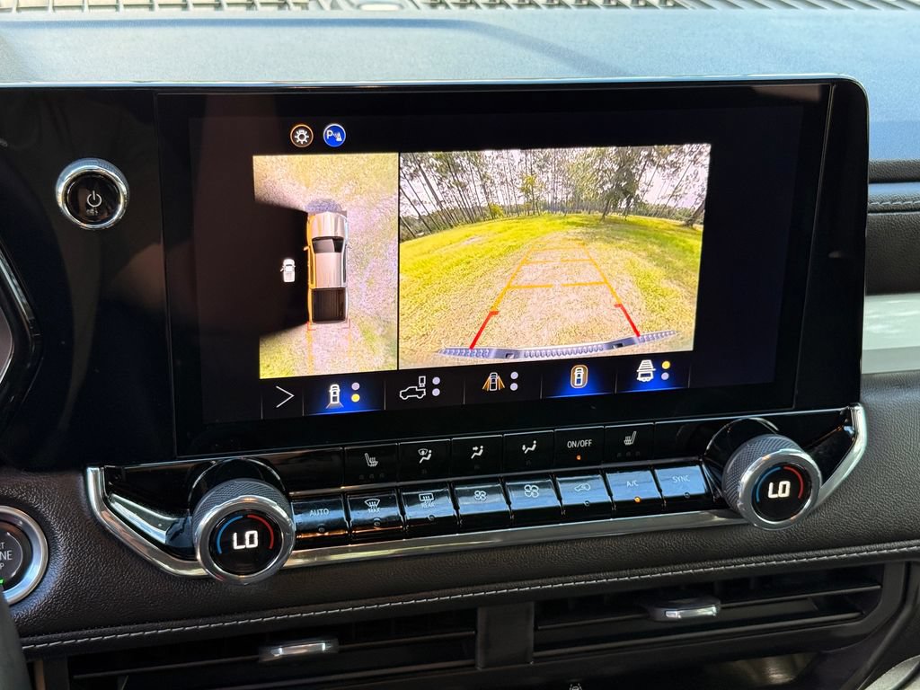 2025 Chevrolet Colorado LT - Photo 18