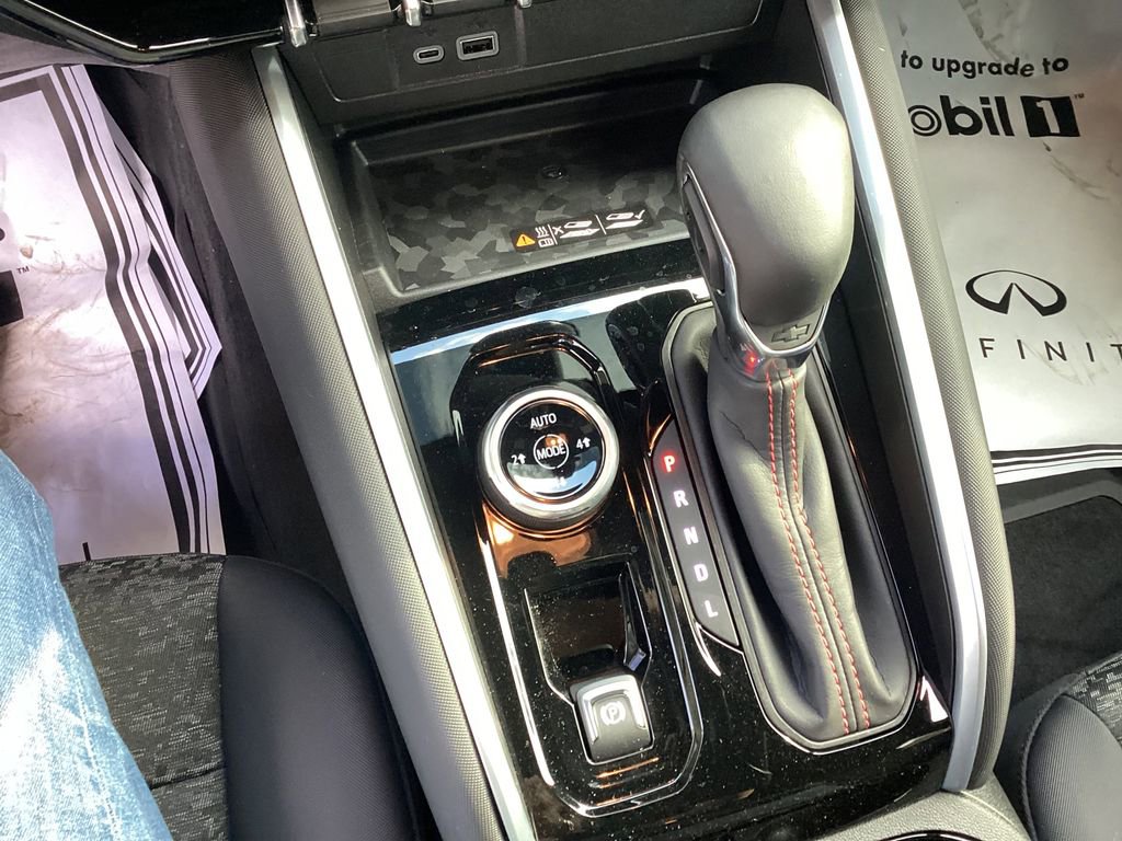 2025 Chevrolet Colorado Z71 - Photo 18