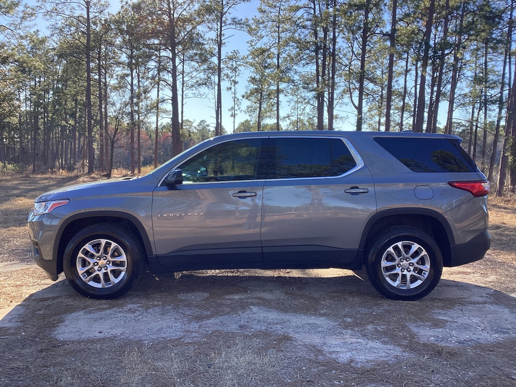 Used 2021 Chevrolet Traverse LS SUV