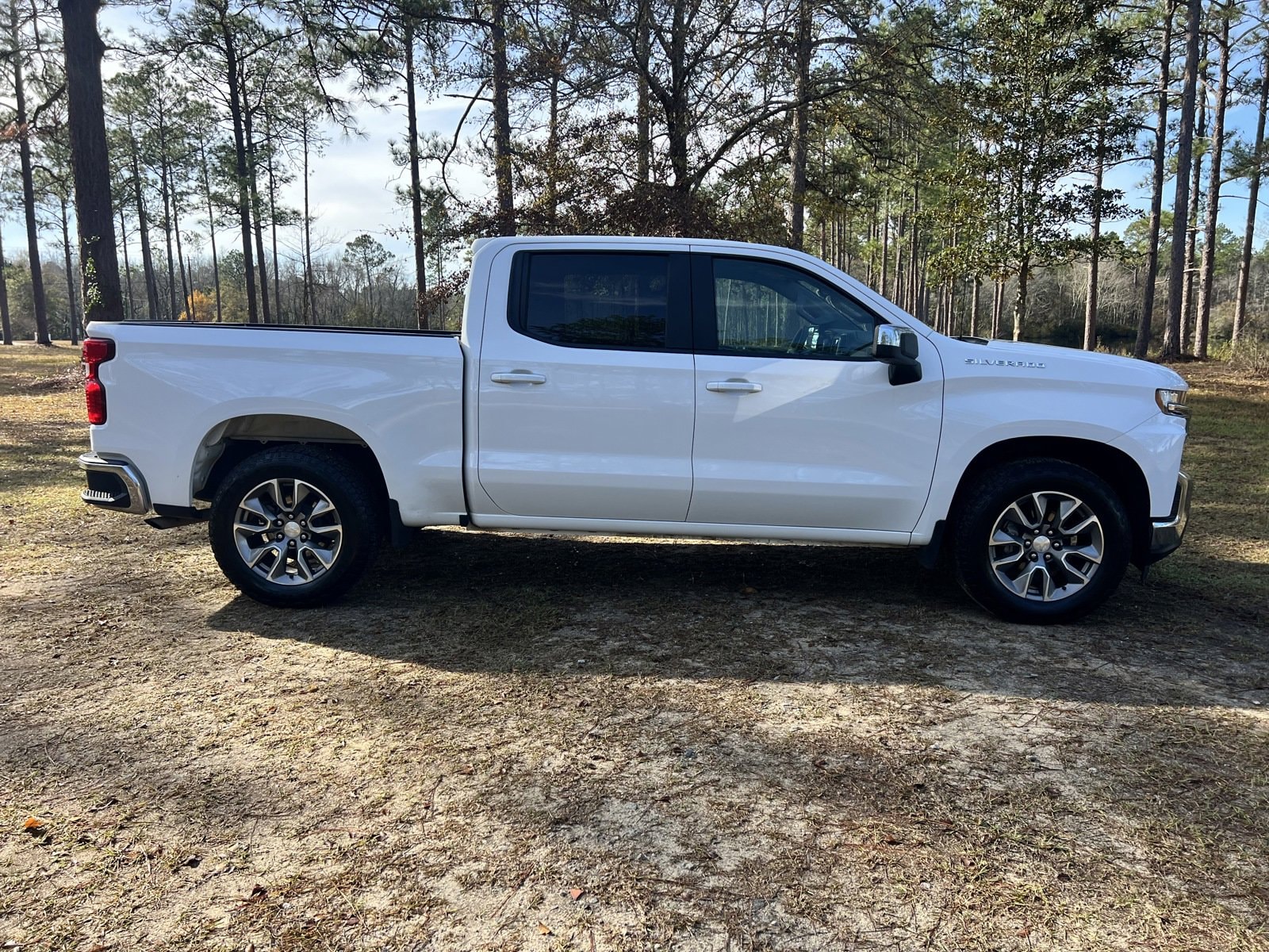 Used 2020 Chevrolet Silverado 1500 LT with VIN 1GCPWCED9LZ110796 for sale in Swainsboro, GA