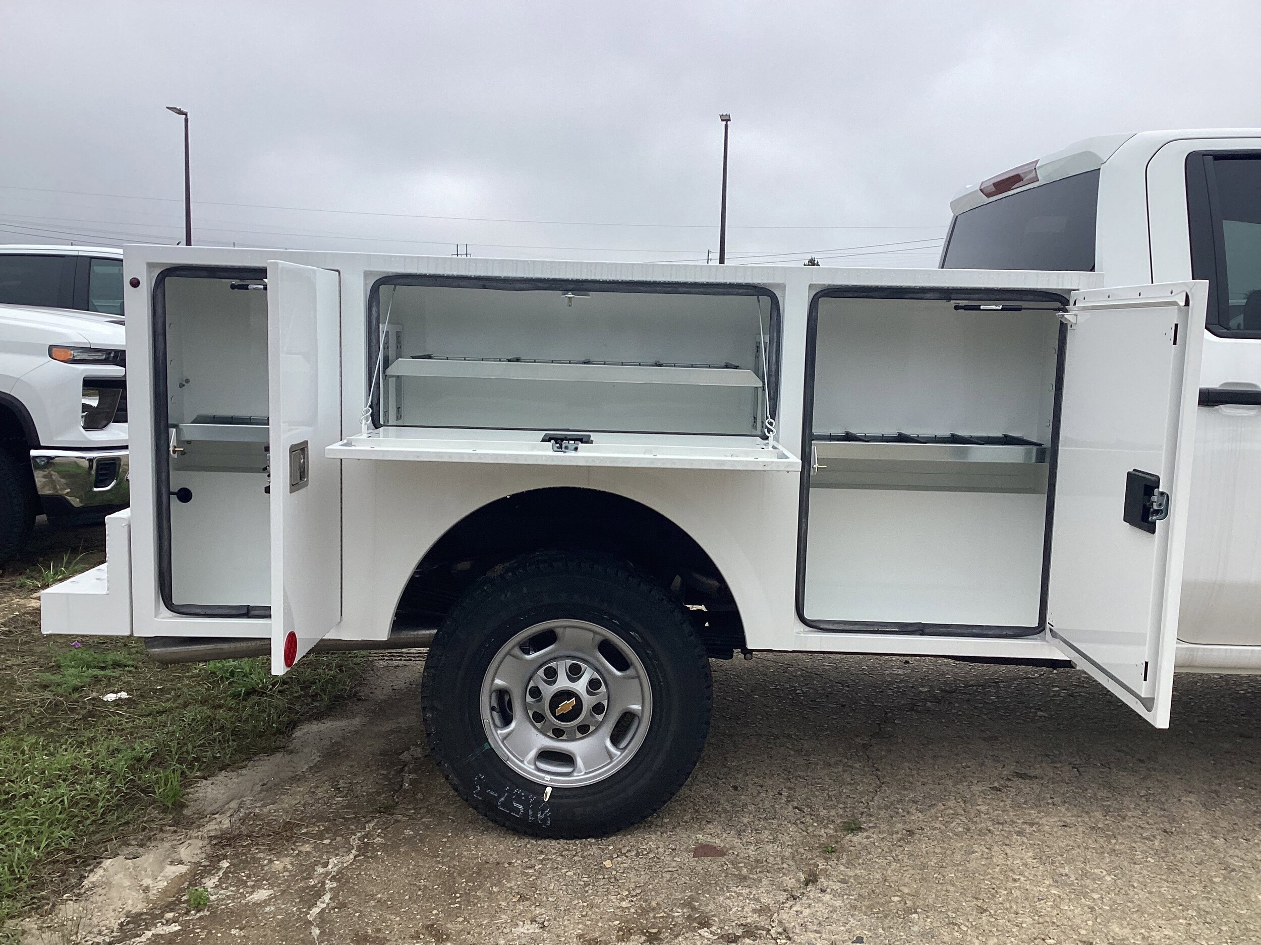 2025 Gmc Sierra 2500 HD Pro photo 2