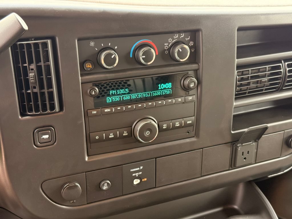 2026 Chevrolet Express Cargo Work Van - Photo 20