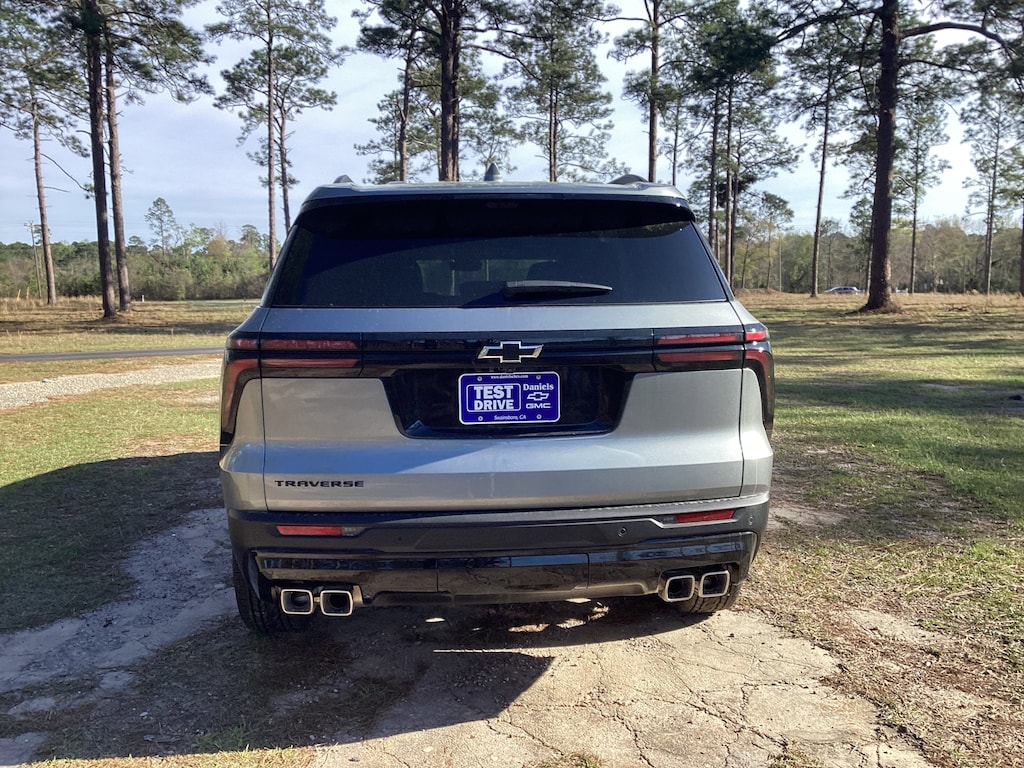 New 2026 Chevrolet Traverse LT SUV