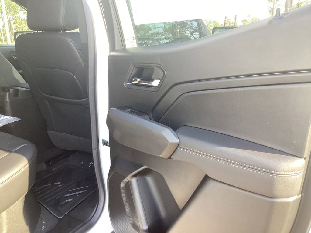 2026 Chevrolet Colorado LT - Photo 18