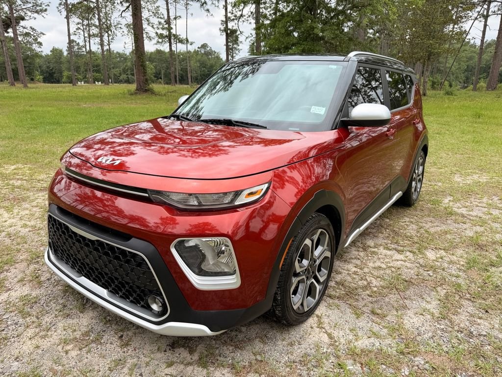 2022 Kia Soul 2.0L X-Line IVT's photo
