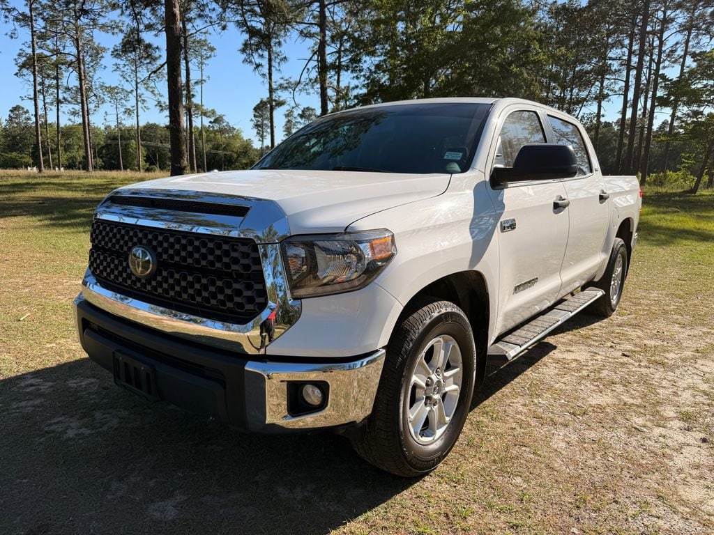 2020 Toyota Tundra SR5 5.7L Crew Max Short Bed's photo