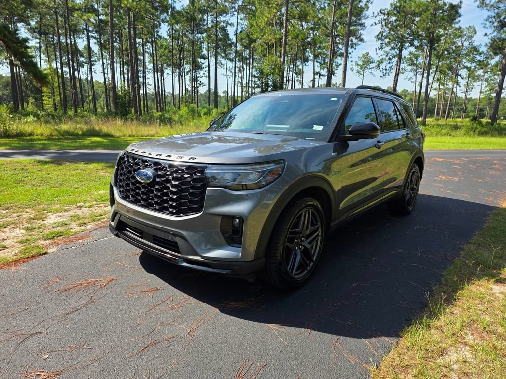 Used 2025 Ford Explorer ST-Line SUV