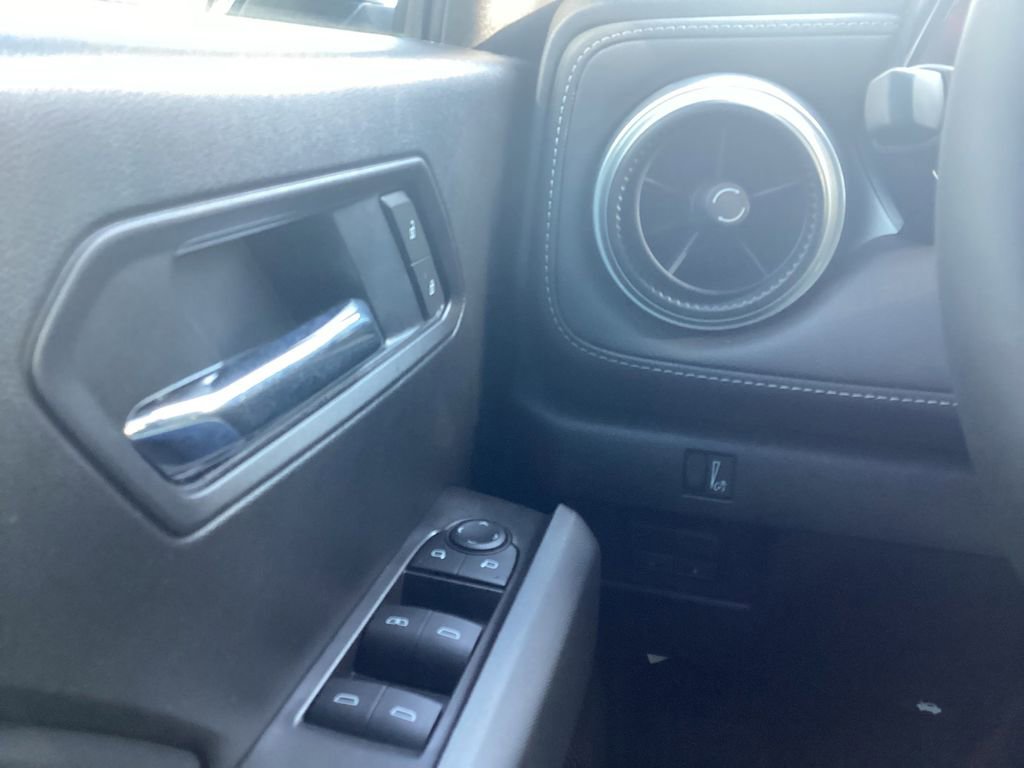 2026 Chevrolet Colorado LT - Photo 25