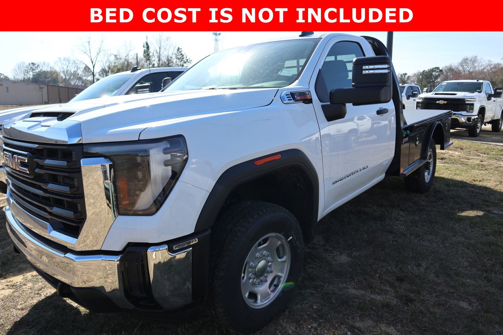 2024 GMC Sierra 2500HD Pro's photo