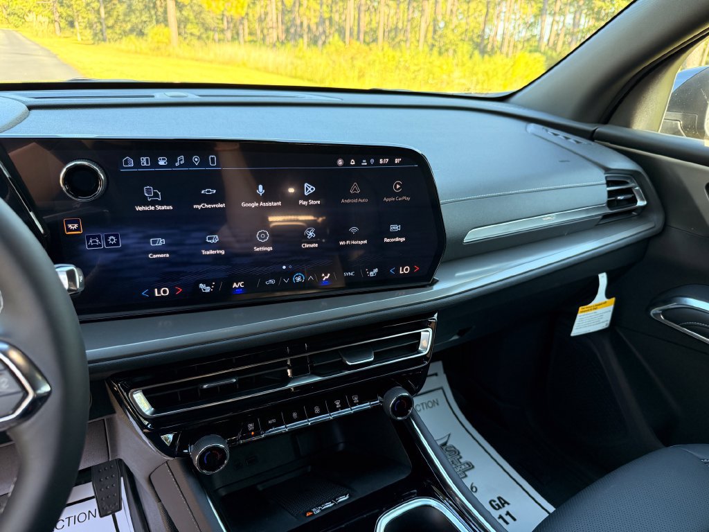 2027 Chevrolet Traverse LT - Photo 15