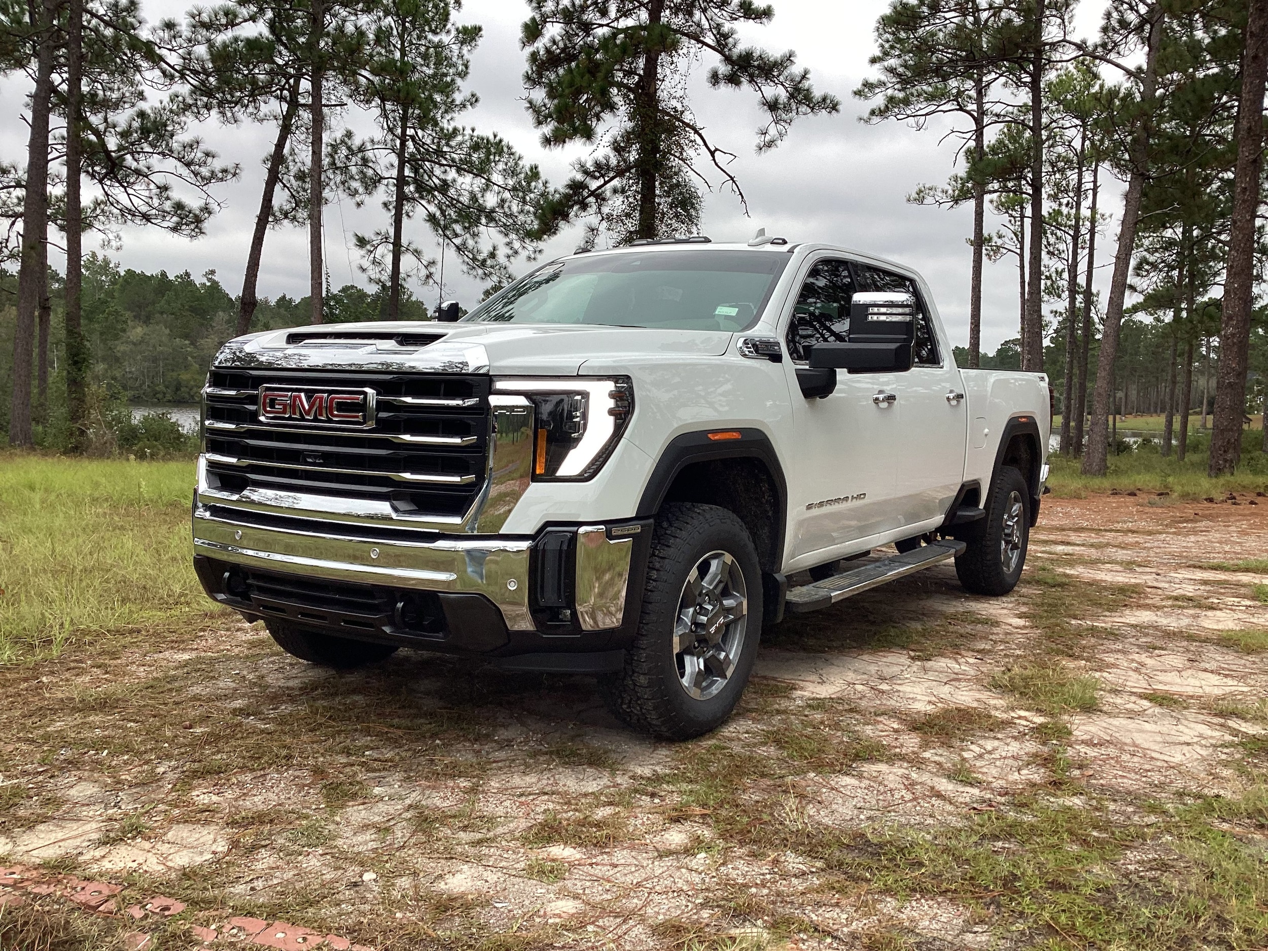 2025 GMC Sierra 2500HD SLT's photo