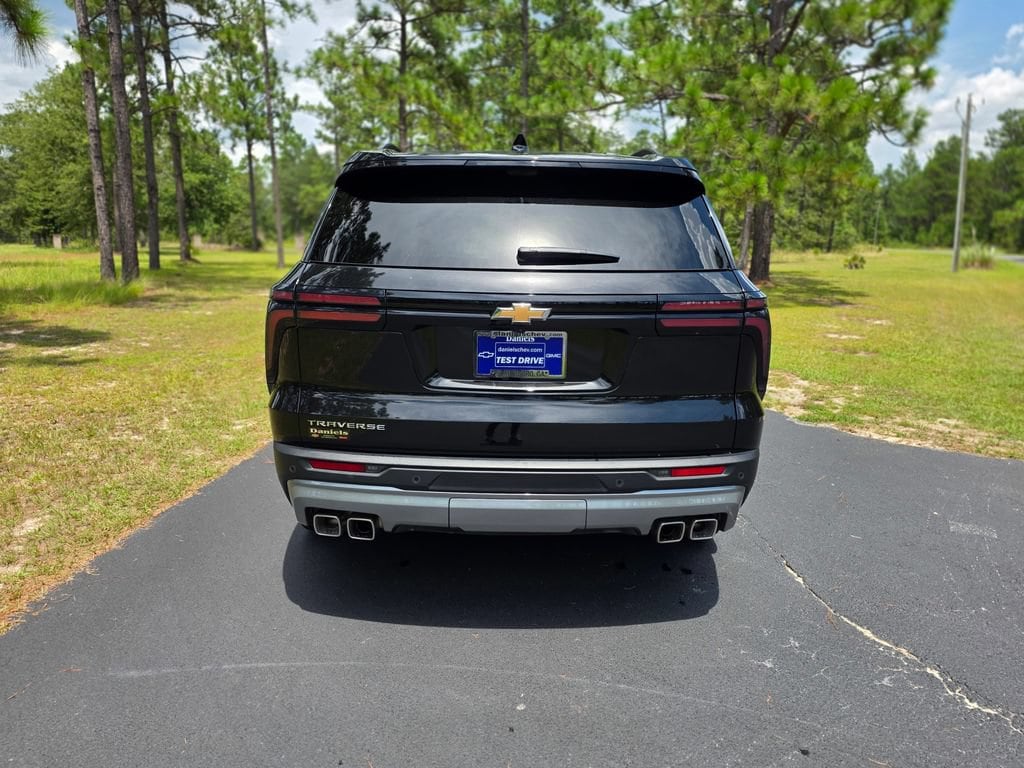Used 2026 Chevrolet Traverse LT SUV