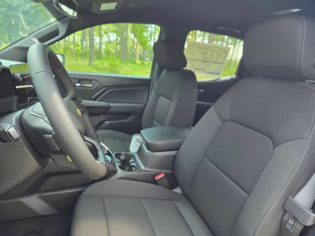 2026 Chevrolet Colorado LT - Photo 14