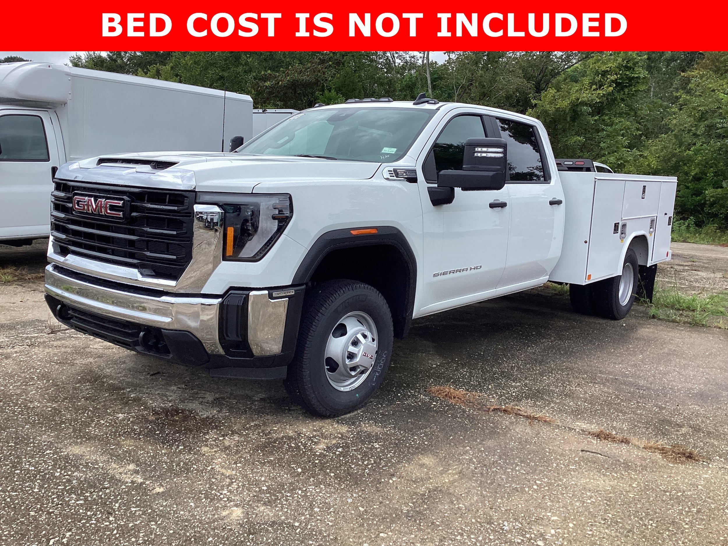 2025 GMC Sierra 3500 Chassis Cab Pro's photo